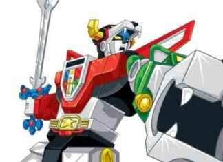 Henry Cavill Cast in Live-Action Voltron Movie news-11102024-155923