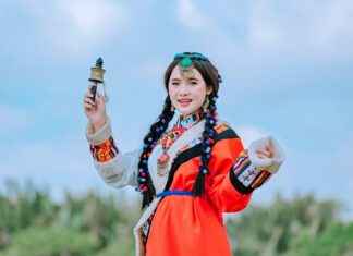 Archer’s Dual Life: How He Became One of Fate/Stay Night’s Most Complex Heroes Archer’s Dual Life: How He Became One of Fate/Stay Night’s Most Complex Heroes