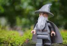 Elias’ Mysterious Past: Why He’s More Than Just a Powerful Magus Elias’ Mysterious Past: Why He’s More Than Just a Powerful Magus