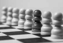 Erwin’s Leadership Secrets That Led Humanity’s Charge in Attack on Titan Erwin’s Leadership Secrets That Led Humanity’s Charge in Attack on Titan