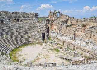 Gilgamesh’s Arrogance: The Real Power Behind the King of Heroes Gilgamesh’s Arrogance: The Real Power Behind the King of Heroes