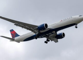 Delta Flight DL275 Diverted: What Passengers Heard at LAX – Ultimate Guide Delta Flight DL275 diverted, DL275 LAX diversion, Delta emergency landing LAX, DL275 flight update, Delta diverted flight news, DL275 incident report, LAX airport flight diversion, Delta airline disruption